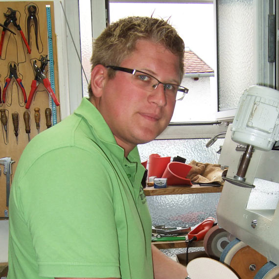 Orthopädieschuhmachermeister Michael Zwickl in Bogen